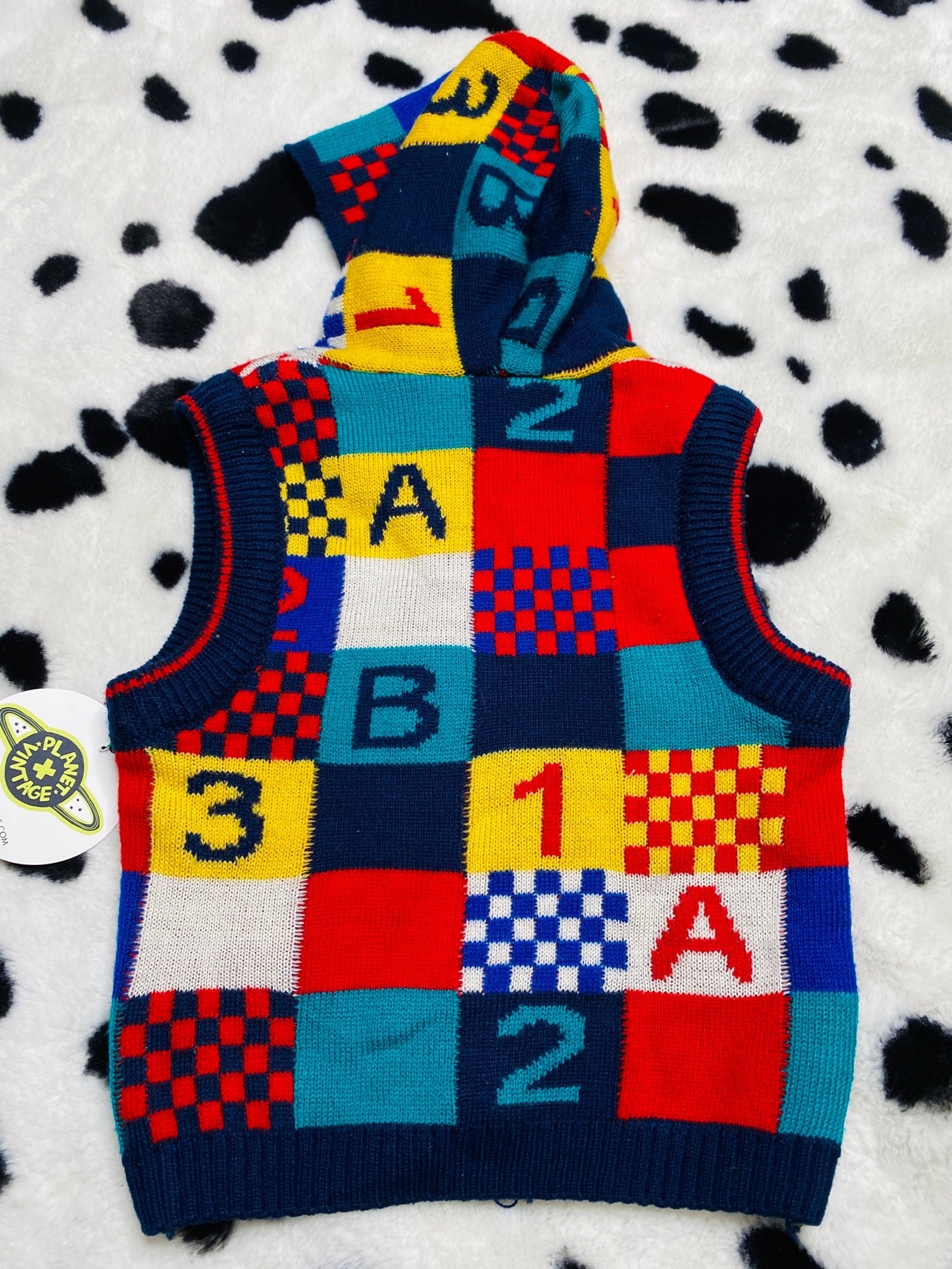 KIDS SWINI NUMBERS & LETTERS SWEATER VEST