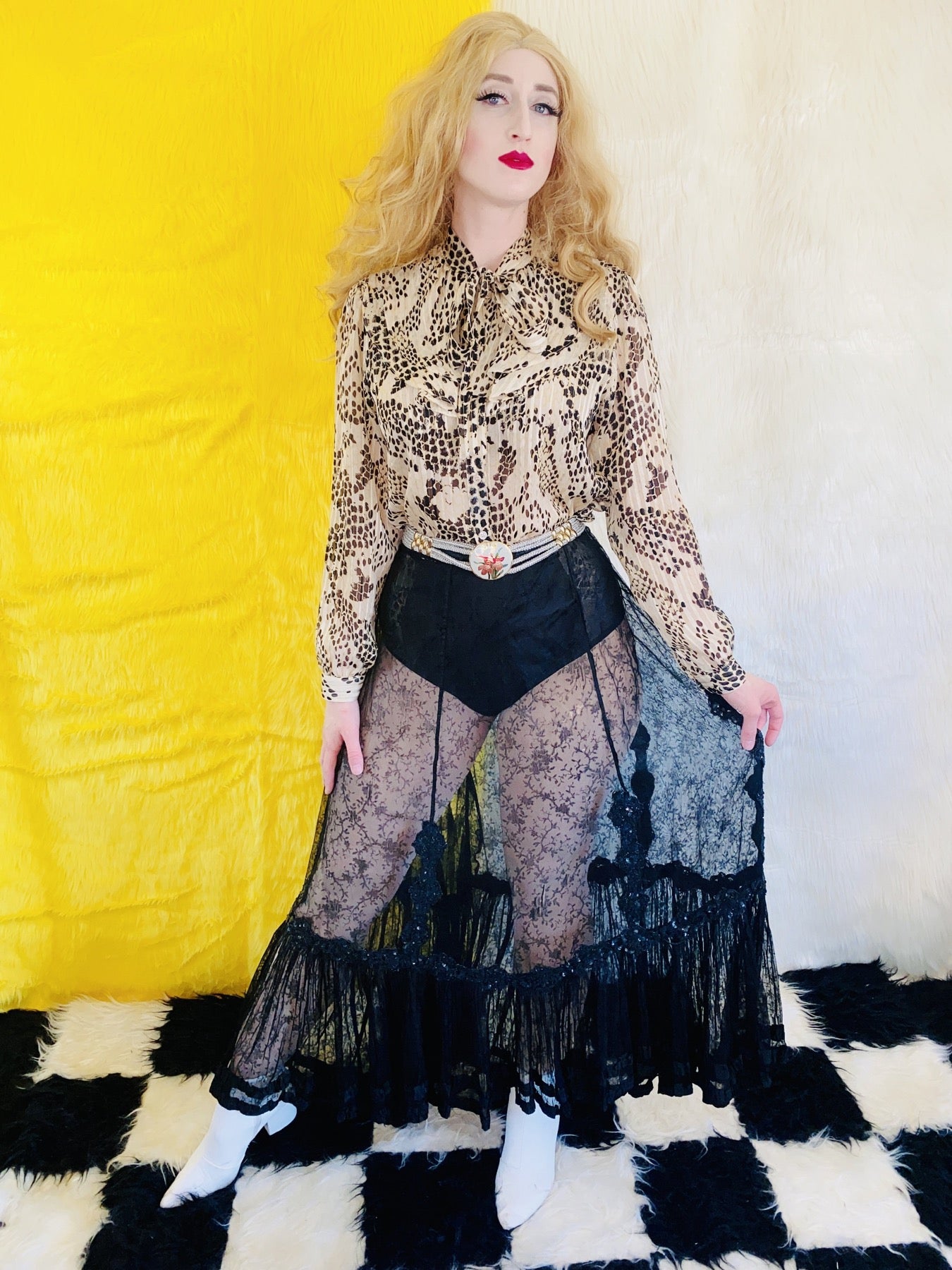 VICTORIAN LACE SKIRT