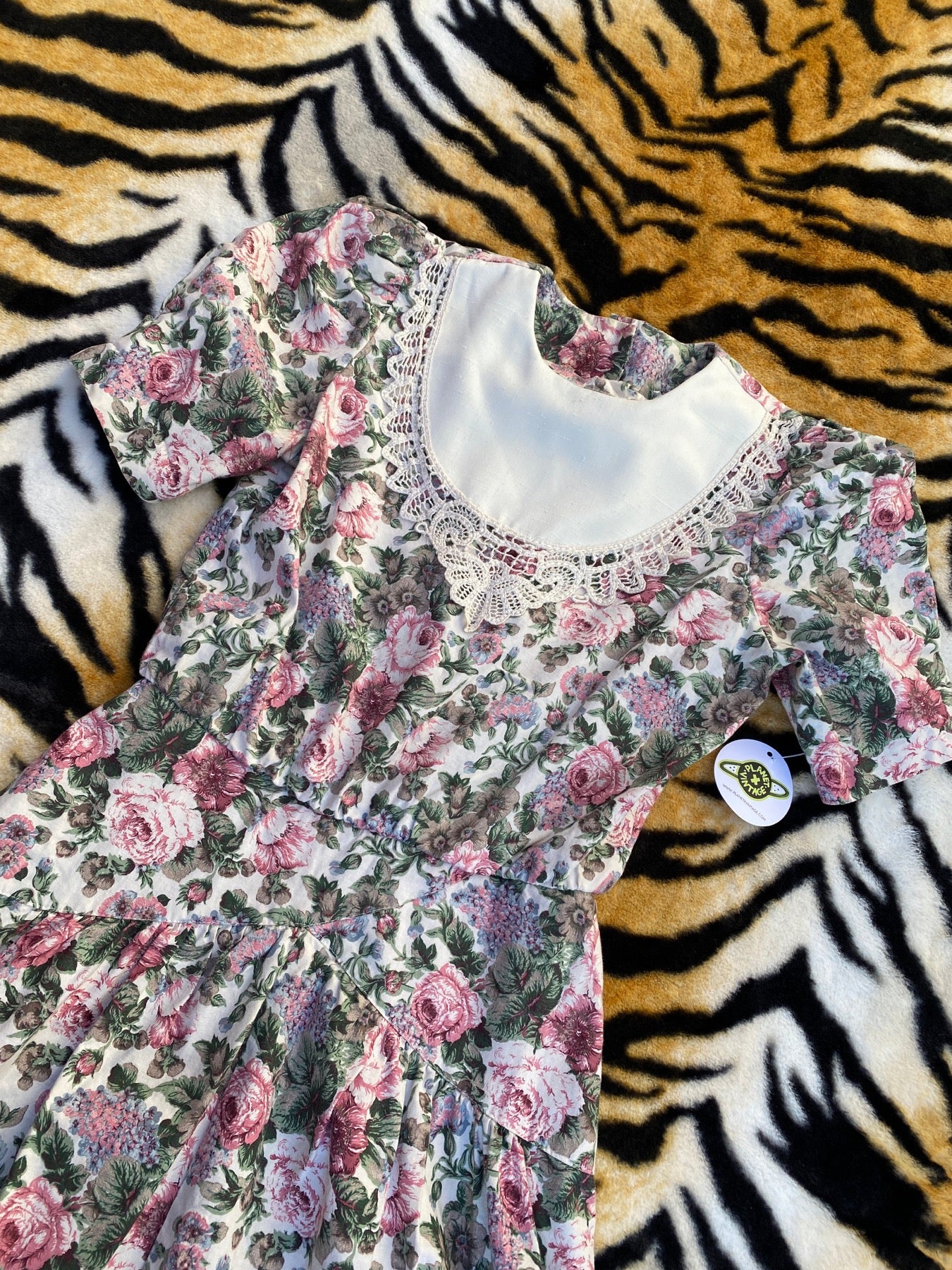 CREAM FLORAL 90s LACE BIB DRESS
