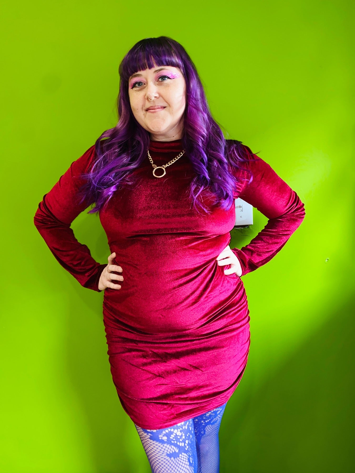 MAROON RUCHED VELVET MINI DRESS