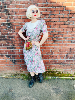 CREAM FLORAL 90s LACE BIB DRESS