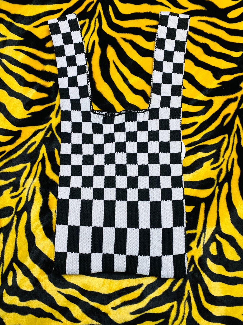 CHECKERED KNIT TOTE BAGS