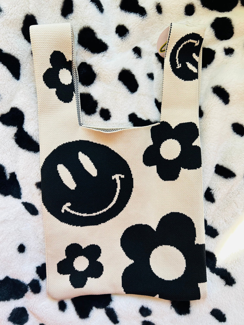 KNIT SMILEY FACE TOTE BAG