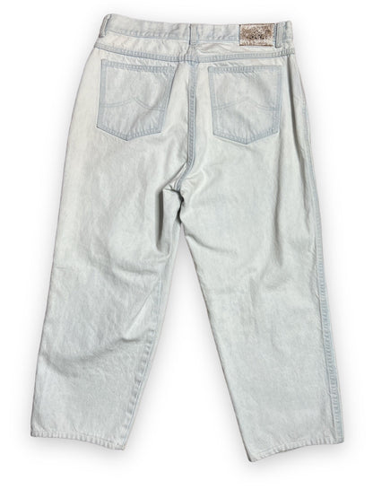 BUGLE BOY LIGHT WASH JEANS