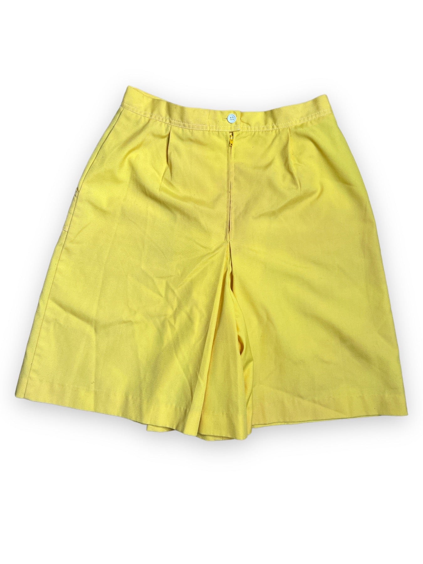 KORET YELLOW PLEATED SHORTS