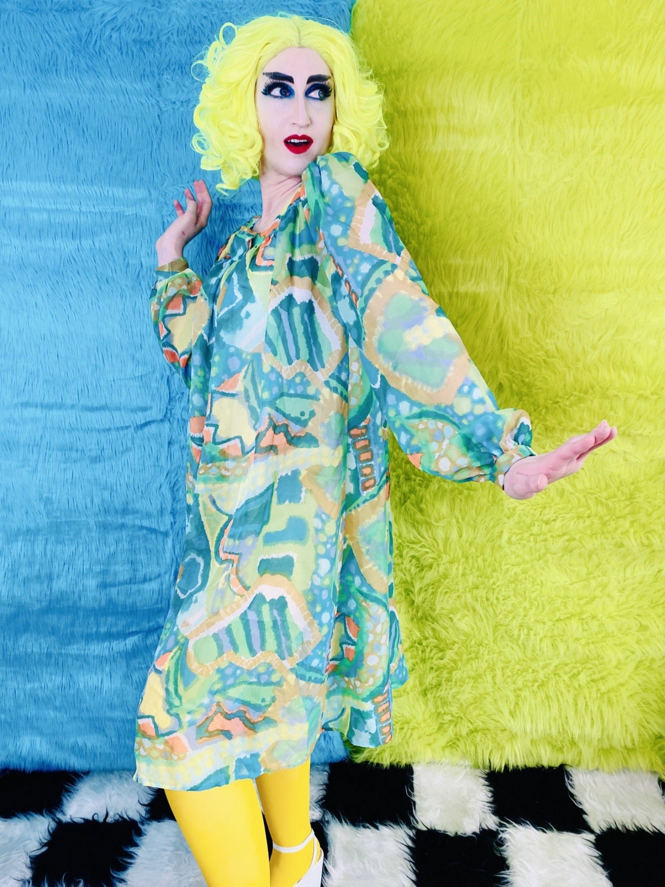 POOLSIDE PANSY ABSTRACT ROBE