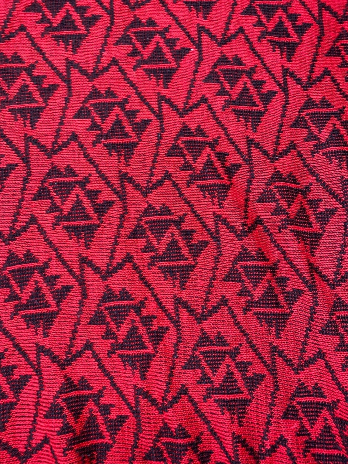GRANADA RED & BLACK KNIT TOP